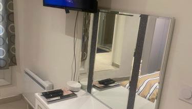 F2 près de Paris Aeroport CDG 2 minutes de la gare - Foto 5