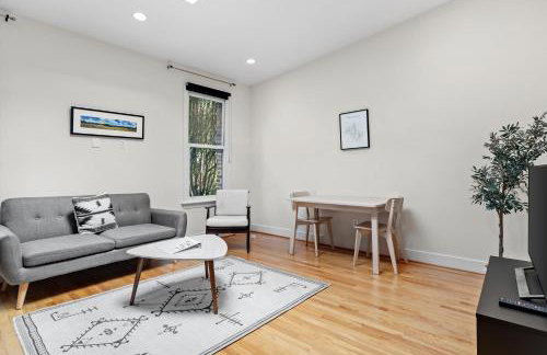 Logan Circle Carriage House 1b-1b Central & Bright - Foto 3