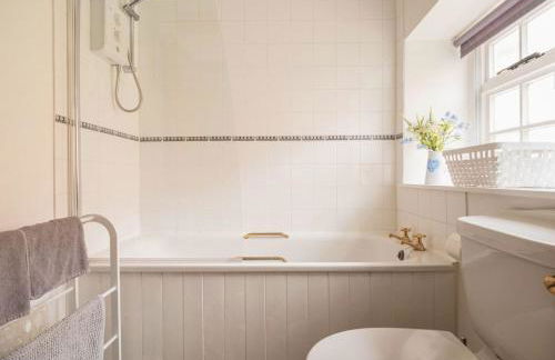 Diston's Lane - Beautiful 2BD Home, Perfect For Family Retreat! - Foto 24