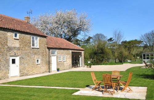 Clematis Cottage - Photo 2