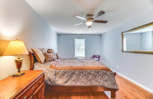 Louisville Retreat with Deck about 11 Mi to Downtown! - Foto 13