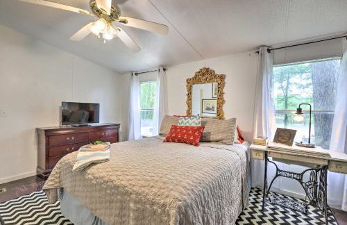 Lakefront Sparta Home Fire Pit, Dock and Kayak - Foto 12