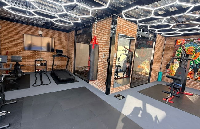 Renovated 1 Bdrm Guest House -walk to Everything -bikes -gym - Pickleball Court - Foto 25