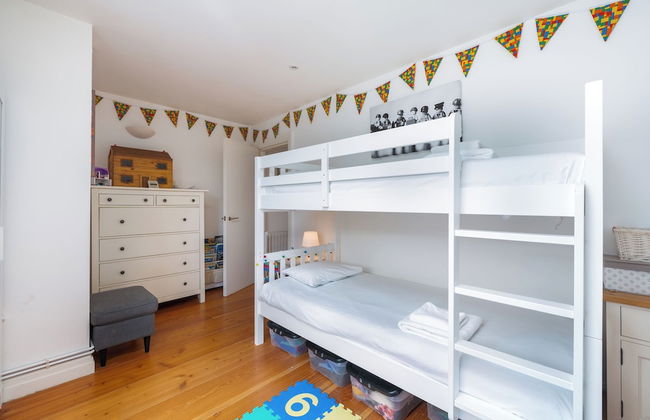 Family Tales by Underthedoormat - Foto 3