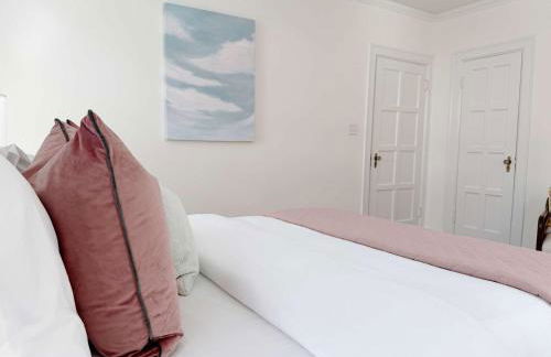 Classy 3-Story Downtown Apt - Great Location - Foto 34