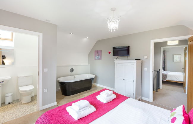 Lord Galloway 31 With Hot Tub, Newton Stewart - Photo 4