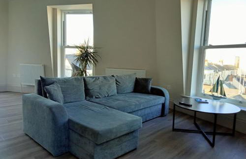 Glorious Duplex Holiday Apartment By The Sea - Photo 15