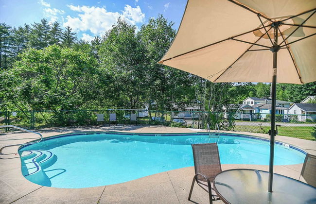 Cozy Cottage w/ Pool, BBQ and Outdoor Seating! - Photo 1