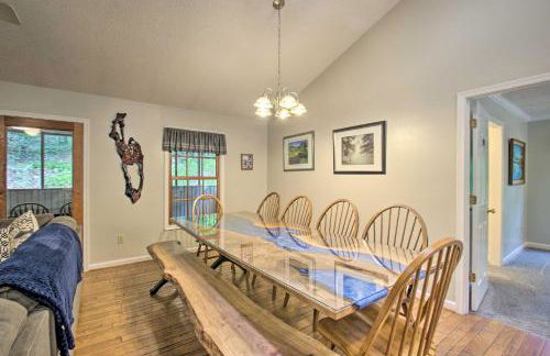 17-Seat Theater, Hot Tub and Game Room Ideal Home! - Foto 13