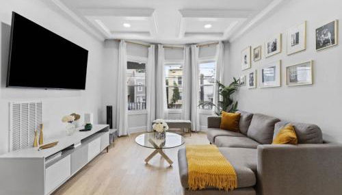 Chic 3BR-4BD-3Bath Oasis with Backyard Near NYC - Foto 2