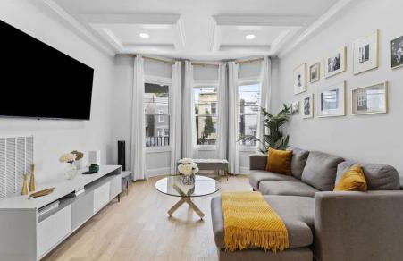 Chic 3BR-4BD-3Bath Oasis with Backyard Near NYC - Foto 2