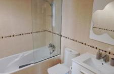 Piso soleado con buena ubicación - Foto 7