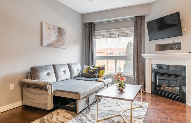 GLOBALSTAY. Modern 3-4 Bedroom Town - Photo 36