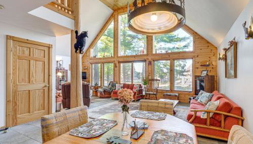 Near Beach Access Torch Lake Cabin Retreat! - Foto 3