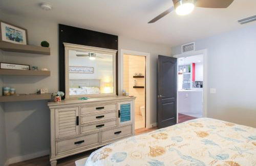 Chic 3 BR Private Pool Home in Lehigh Acres - Foto 18