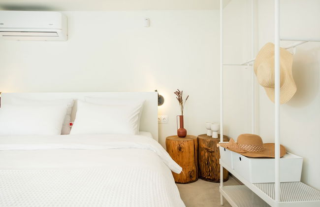 Serene seafront villas - Photo 11