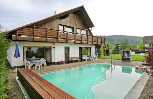 Apartment in Armsfeld With Pool - Foto 1