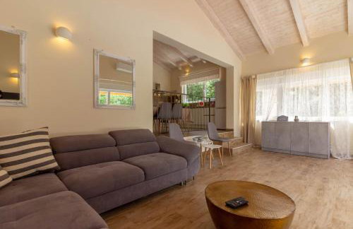 Beautiful villa Foska with private Pool near the beach - Photo 16