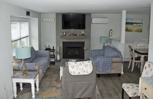 Pet Friendly, Single Family, Private Heated Pool, Hot Tub, Beach Badges And Beach Equipment, Private Fenced In Yard, Deck And Covered Patio, Granite, - Foto 4