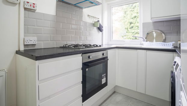 Spacious Home Ideal for Birmingham Commute - Foto 5, Habitación