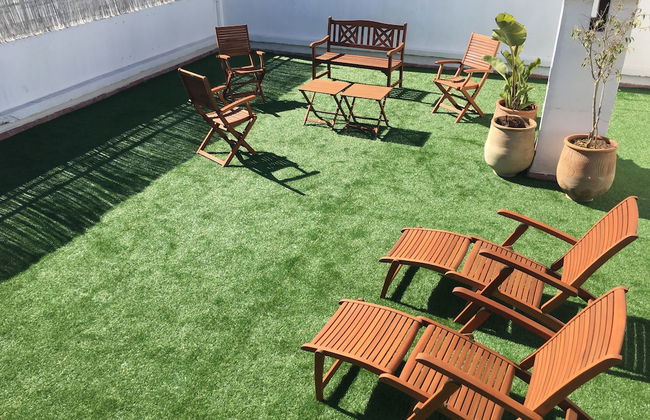 Luxurious Apartment with Private Garden - Photo 19