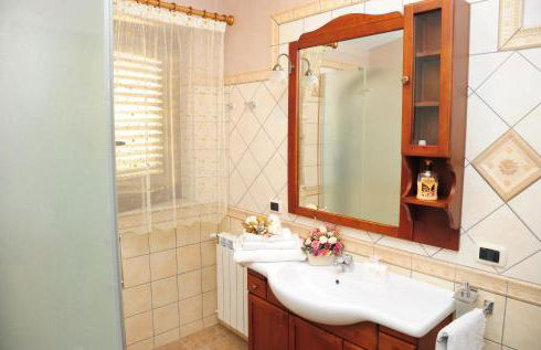 Villa Radiosa In Sicily with private fenced pool, Please read, leggete, HOST INFO for correct cost - Foto 27