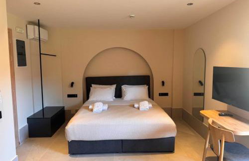 Karteris Luxury Suites - Photo 45