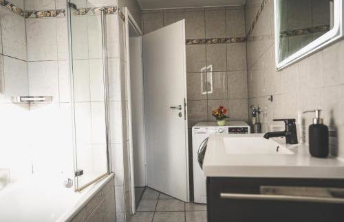 Maisonette Premium Apartment mit Dachterrasse für Business und Familie - Photo 68