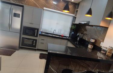 Casa 3 quartos com piscina próx ao Shopping - Foto 8