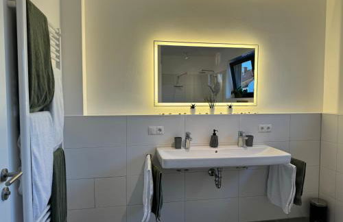 Vyne Apartments - Terrasse - Grill - Privatparkplatz - Foto 5