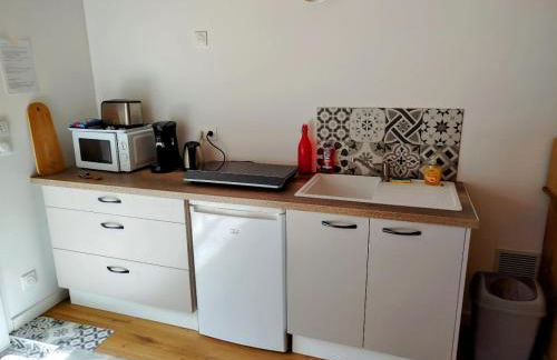 La grange, Appartement avec jardin et jacuzzi ''Réservation & Supplément pour le jacuzzi'' - Photo 8