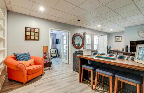 Spacious Yard and BBQ Chic Escape in Lawrenceville! - Foto 7