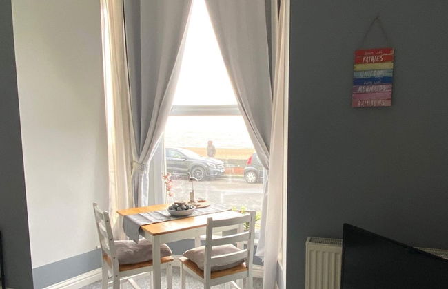 Beachfront Bolthole With Seaview in Idyllic Hythe - Foto 10