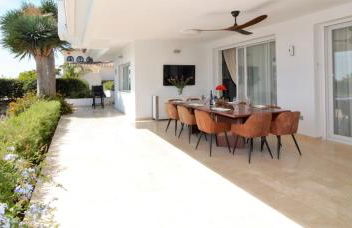 Marbella Villa Sea View 10 Bedrooms - Photo 33