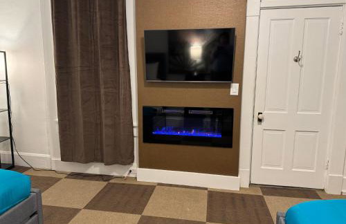 Beautiful Bungalow on Main - Foto 15