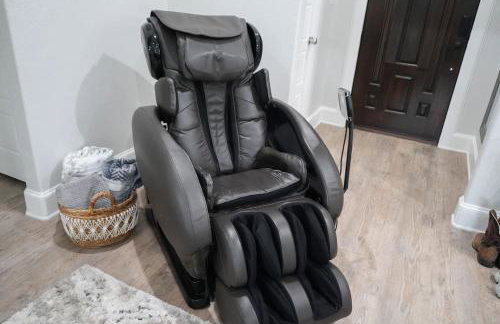 The Haven on Loveless Street with Game Room - Foto 23