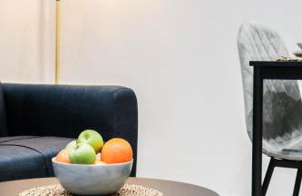 The Rye Retreat - 1BR Modern Design with Smart TV & Secure Underground Parking in Central High Wycombe HP13, Sleeps 3 - Foto 3