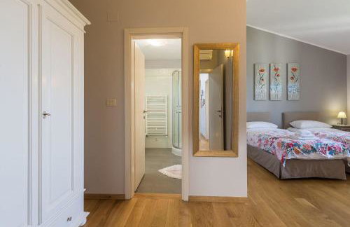 Mediterrane Steinvilla mit beheiztem Privatpool, aromatischen Mittelmeerpflanzen - Foto 23