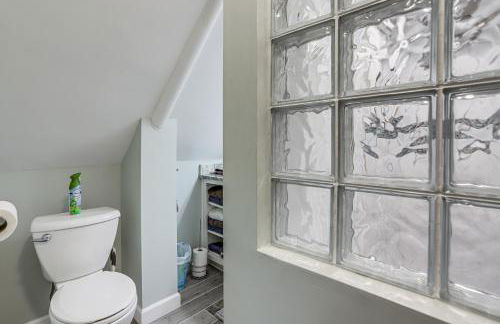 3 Mi to Cedar Point Sunny Sandusky Home with Yard - Foto 15