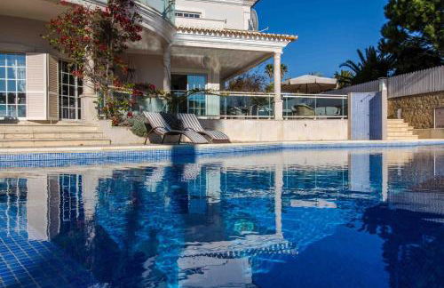 Luxury Villa with Private Pool, Gym & Leisure Room by Gale Beach LM25 - Foto 12