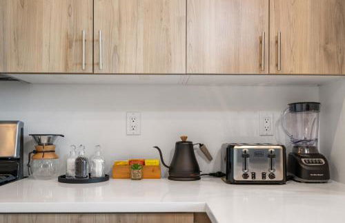 2BR, King Bd, Free Prkn, Gym, NYC View, 8min Train - Foto 64