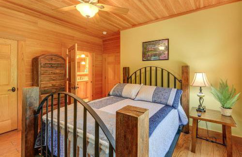 Luxe Mountain Escape with Hot Tub and Gym Near Boone! - Foto 18