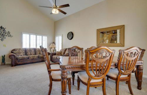 1 Mi to Surprise Stadium! Home with Patio and Hot Tub - Foto 13