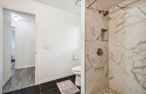 TRANQUILITY! PRIVATE Gated Estate! Boats, RVs OK! Has Separate Apt, Fishing, Hiking, LOW Rates! - Foto 93