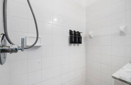 Beautiful 5BR 4 baths Themed home near Disney and Universal, Private Pool, Gameroom, baby Crib and more - Foto 26