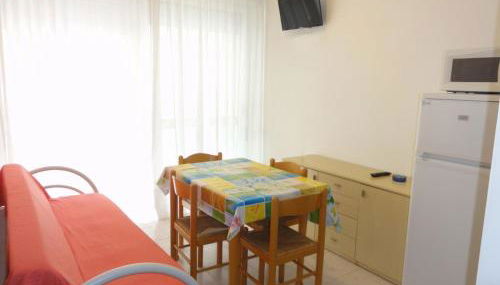 Charming Seaside Escape With Bright Interiors - Foto 2