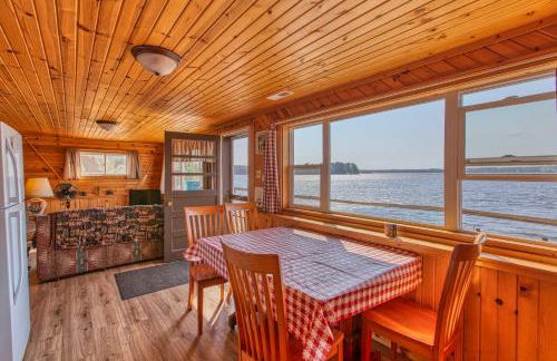 Lakeside Cabins at Wedges Hideaway - Foto 12