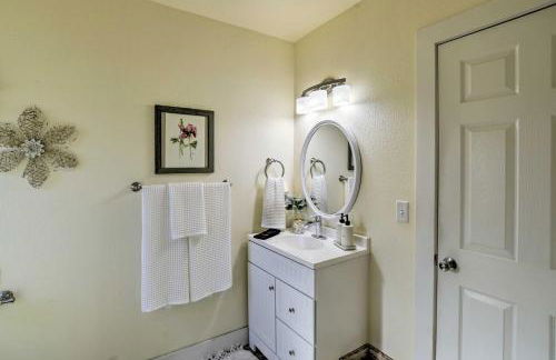 Ideally Located Chico Home - Fire Pit and Grill - Foto 13