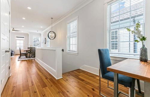 Spacious 5BR Urban Retreat with Balcony & Pool - Foto 32