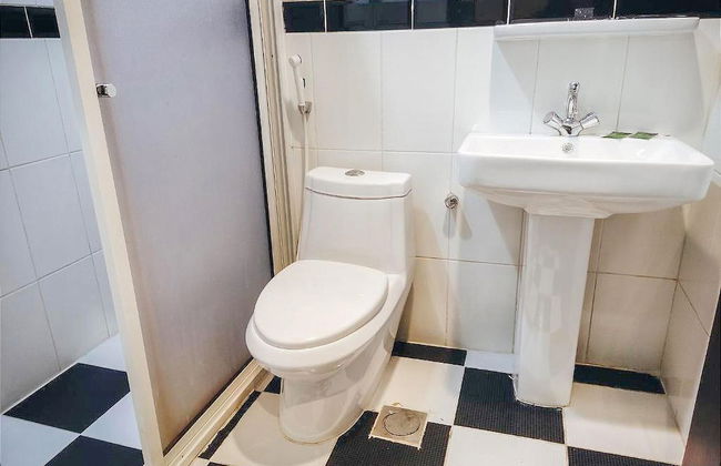 Al Ghubaishi Plaza - Photo 35